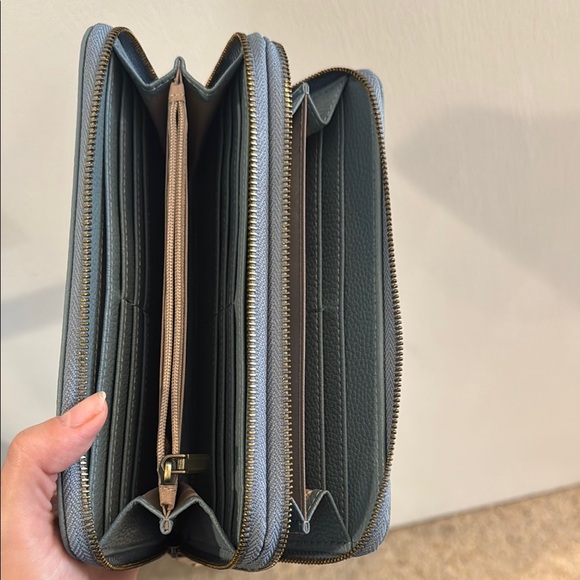 Large Blue Wallet - Picture 2 of 6